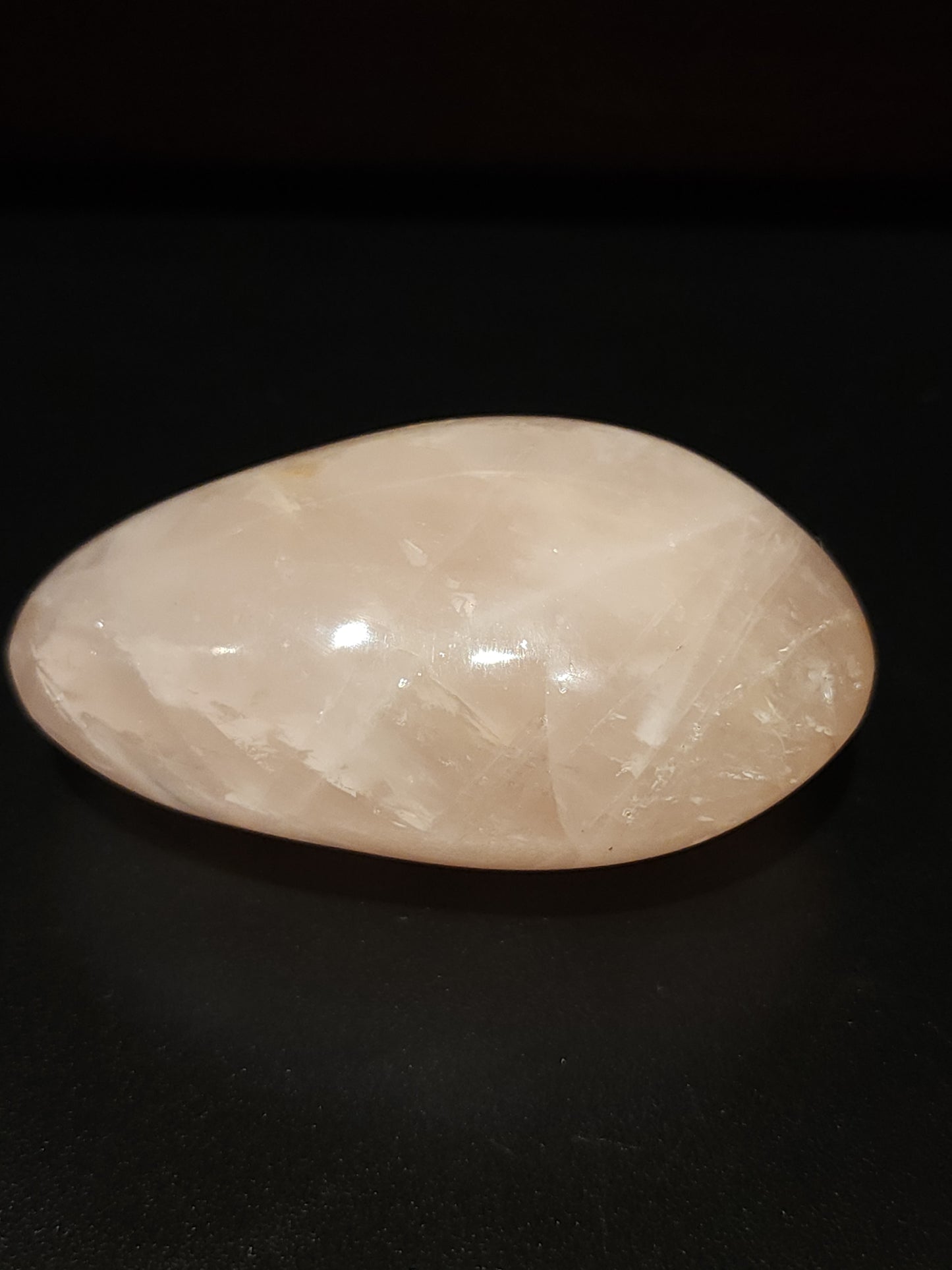 Rose quartz palm stone