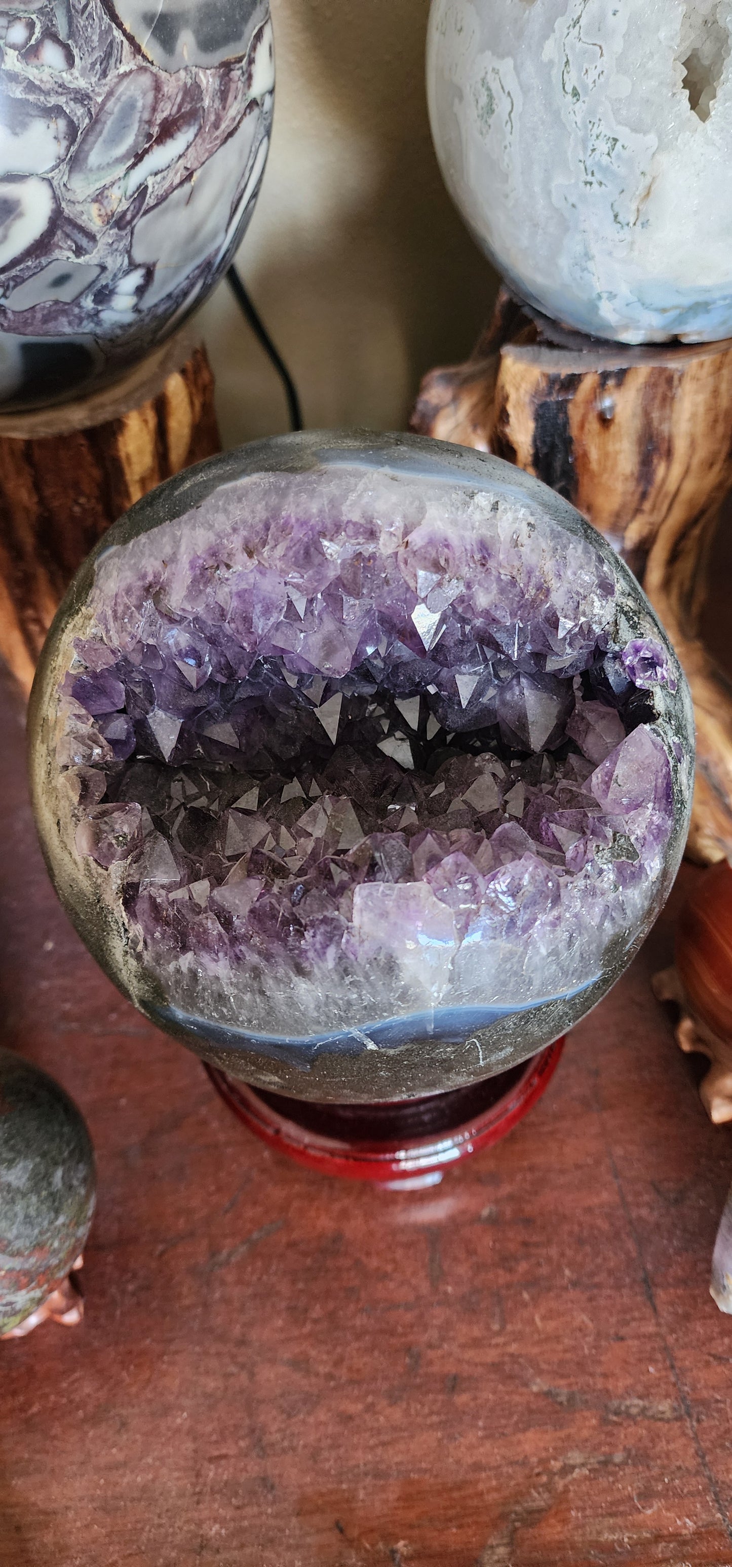 Large amathyst sphere with stand