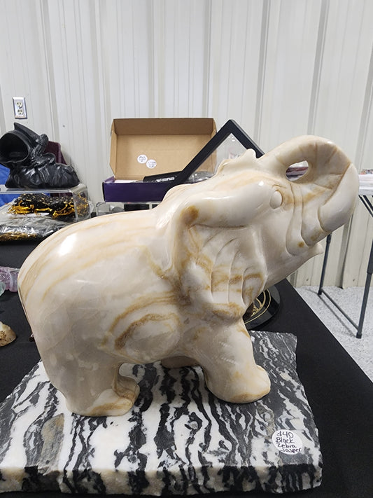 Large Onyx Elephant